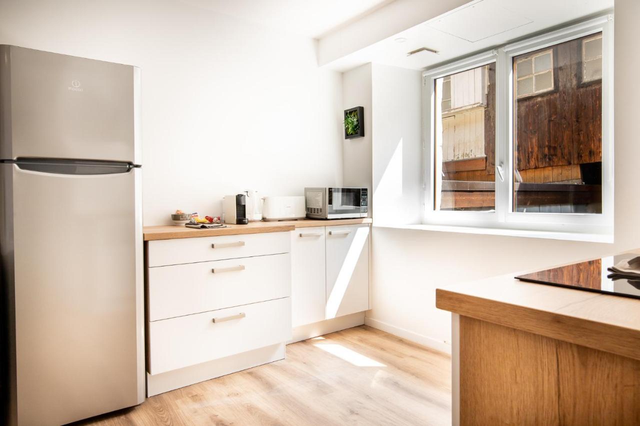 Cosmo Ideal Famille Rue Carnot Annecy Exterior photo